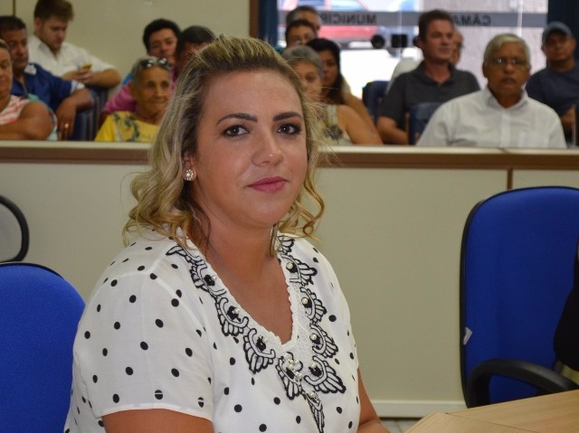 2017123_Carla sugere criação de equipe para melhorias de estradas rurais e chácaras (1)